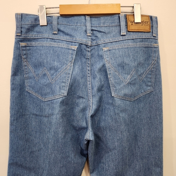 Wrangler Rugged Wear Jeans Men’s 36x30 (Fits36x28) Blue Baggy Leg Denim Workwear - Picture 4 of 12